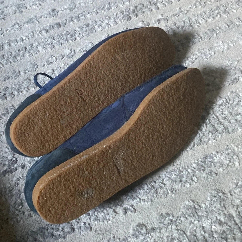 Men’s Blue Clark’s Size 12 shoe - Picture 2 of 5